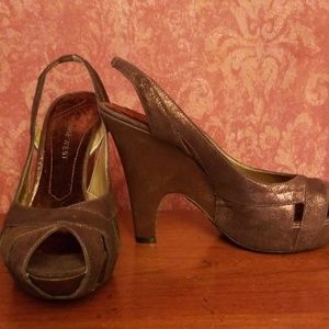 Nine West platform wedge satin/suede shoe